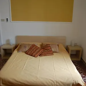  Frühstückspension Arena Alfieri Italien